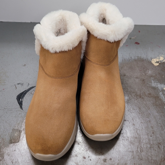 Skechers Women's On the GO Joy Bundle Up Cozy Ankle Boot Bootie sz 11 - Picture 5 of 7